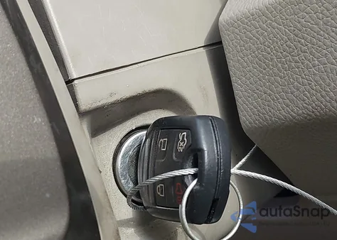 2013 Lincoln Navigator L z USA, uszkodzony, nr VIN 5LMJJ3H54DEL03139